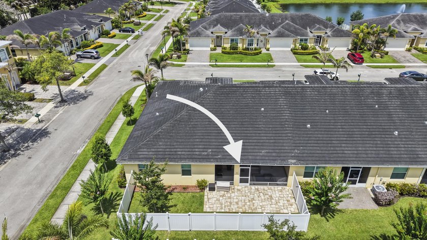 Beautifully maintained and loaded with upgrades, this 3-bedroom - photo 28