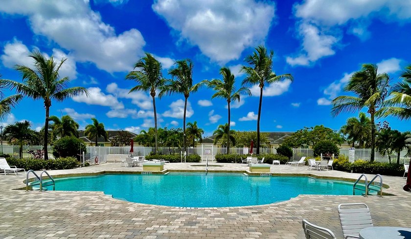 Beautifully maintained and loaded with upgrades, this 3-bedroom - photo 36