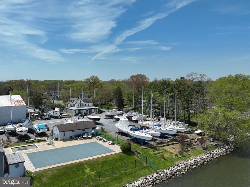 An exceptional opportunity to build your dream luxury waterfront - photo 38