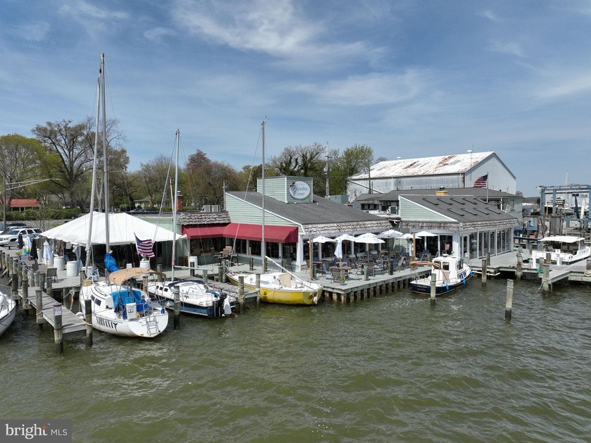 An exceptional opportunity to build your dream luxury waterfront - photo 41