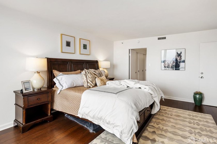 Seldom on the market. A 7th-floor two-bedroom, two-bath at 101 - photo 24