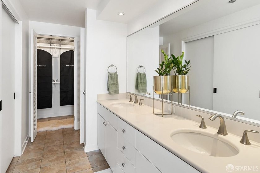 Seldom on the market. A 7th-floor two-bedroom, two-bath at 101 - photo 26
