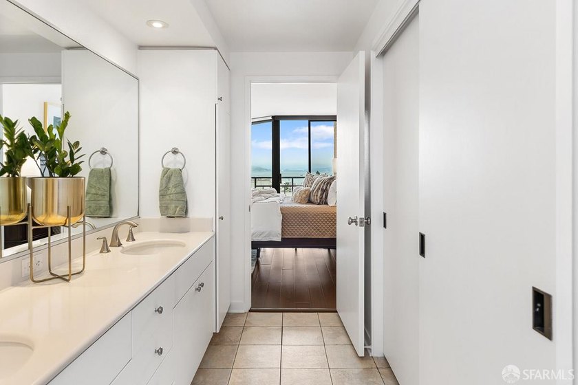 Seldom on the market. A 7th-floor two-bedroom, two-bath at 101 - photo 27