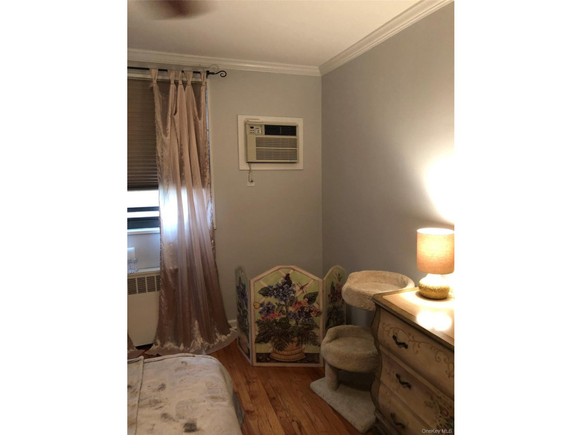 Rare For Sale, Totally Renovated First Class Materials And - photo 10