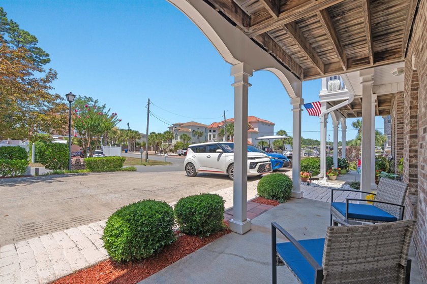 Welcome to 1418 Cane St. #4, a charming 3-bedroom, 2-bath - photo 6