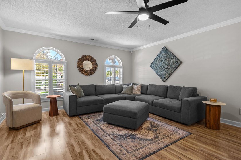 Welcome to 1418 Cane St. #4, a charming 3-bedroom, 2-bath - photo 9