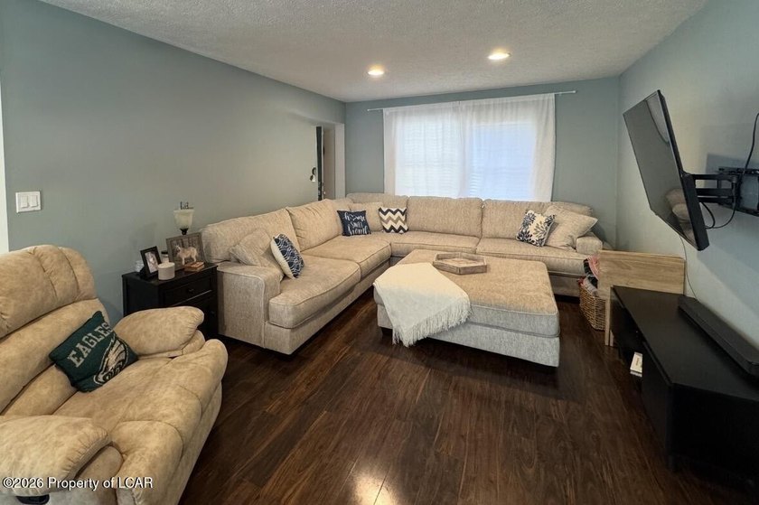 OPEN HOUSE 7/26. Spacious beautiful 4-bedroom, 2.5-bath home - photo 14