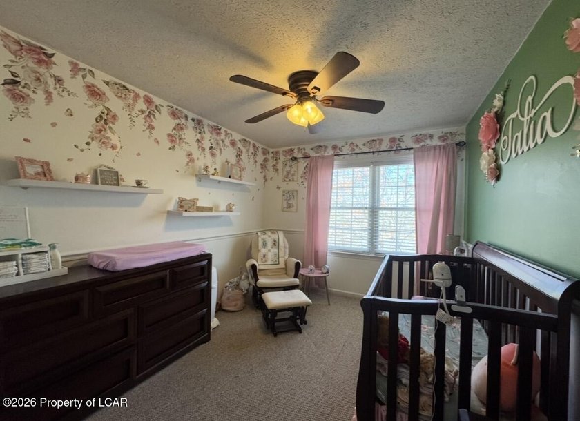 OPEN HOUSE 7/26. Spacious beautiful 4-bedroom, 2.5-bath home - photo 26