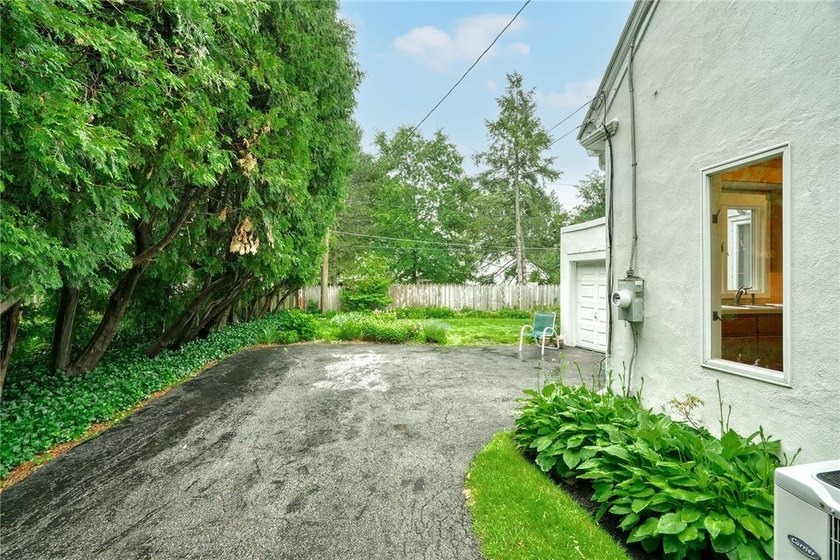 Truly a one-of-a-kind gorgeous cape cod style home, centrally - photo 39
