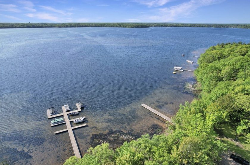 Welcome to Eagle Deer Reserve! A shared lake access community - photo 5