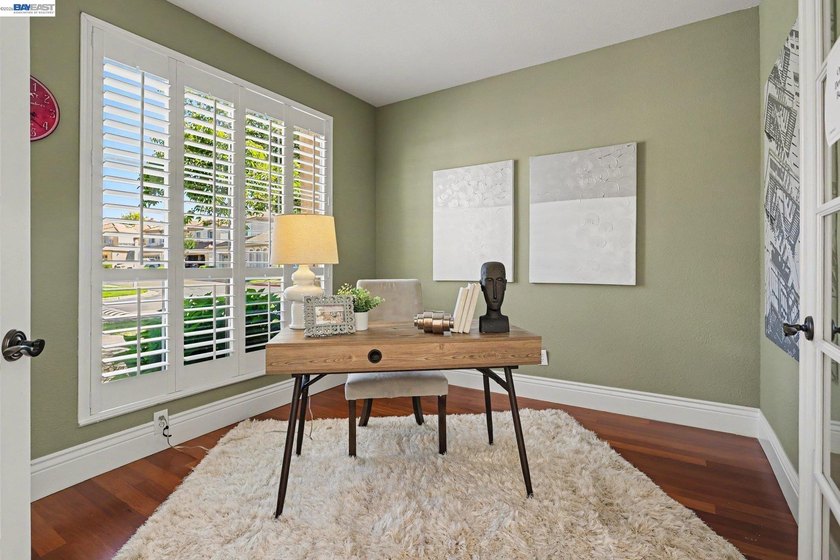 Gated community in prime location. EZ access to community - photo 16