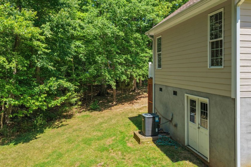 Set in sought-after Merifield Acres, this custom contemporary - photo 22