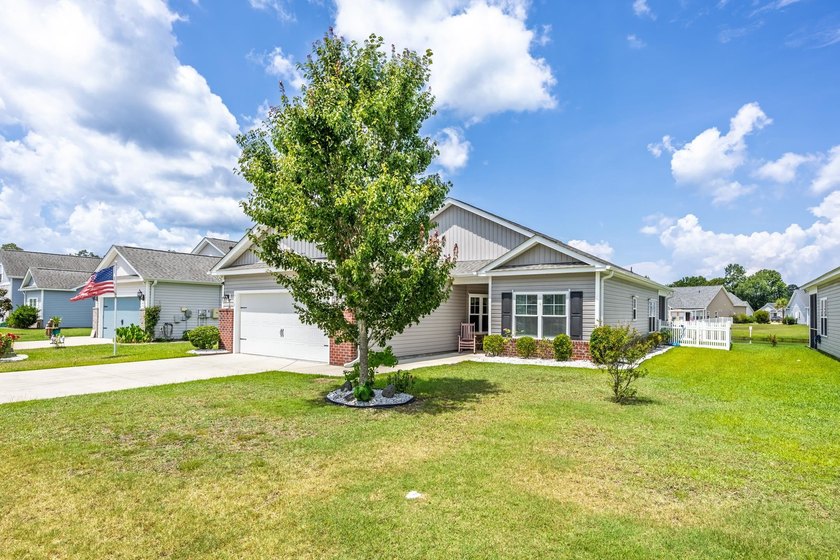 Well maintained &amp; well cared for single level Edisto Model by - photo 4
