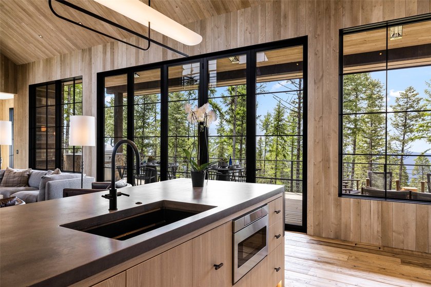As seen in Forbes, 44 Elk Highlands is a exquisitely designed - photo 38