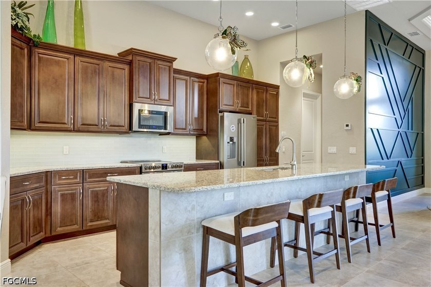 High End finishes on this Former Majestic Model Custom Heated - photo 9