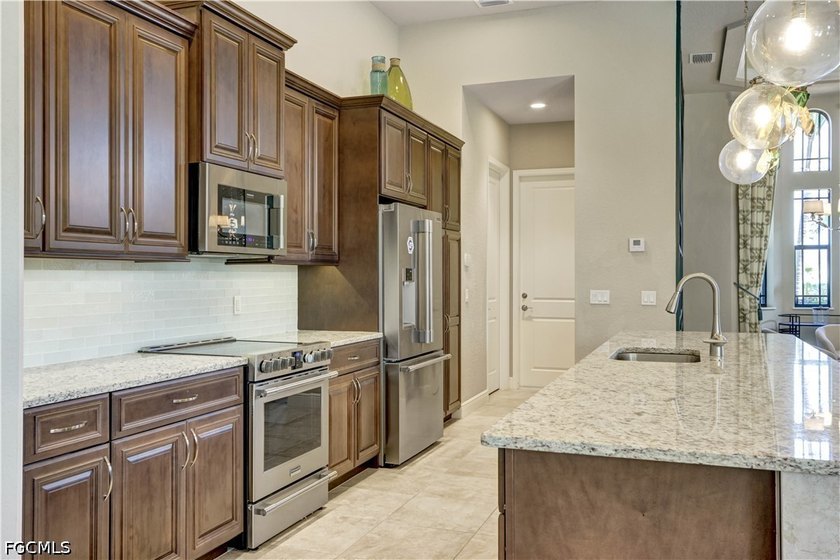 High End finishes on this Former Majestic Model Custom Heated - photo 10
