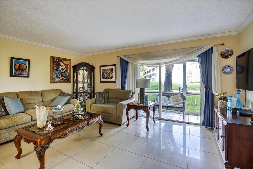 Large Phase 6 Condo with 1459 Sq. Ft. On Par 3 Golf Course-Full - photo 3