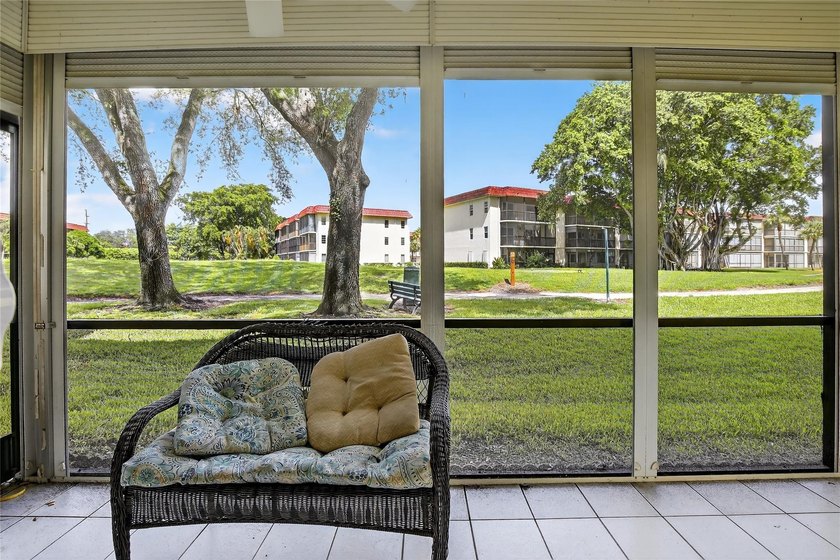 Large Phase 6 Condo with 1459 Sq. Ft. On Par 3 Golf Course-Full - photo 10