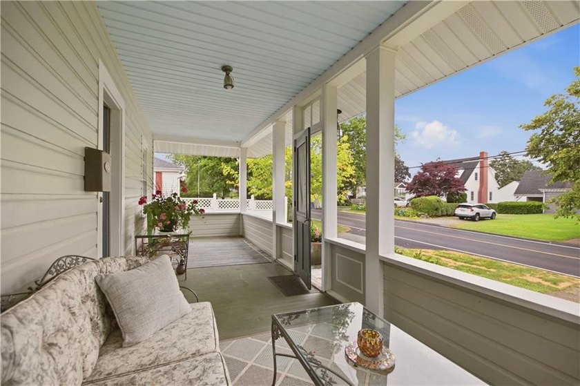 Set on a beautifully landscaped .14-acre lot, this 2-bedroom - photo 5
