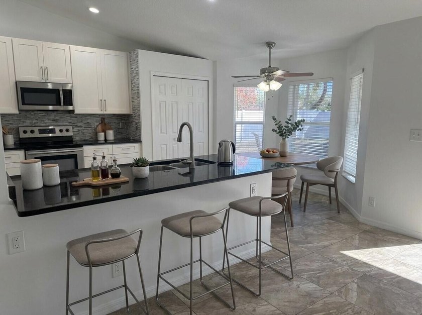 This is a perfect location for a commuter or a family that wants - photo 14