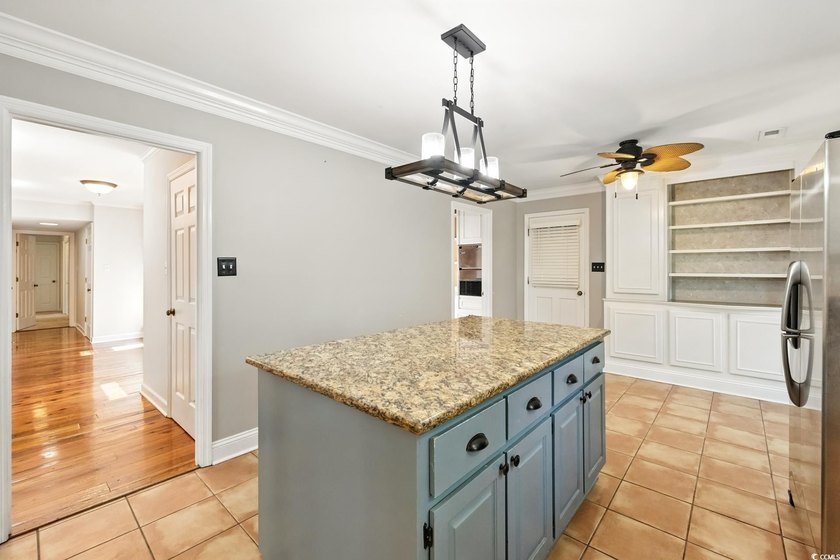 PRICE REDUCED !!! *Luxury Living on the Links* with an elegant - photo 15