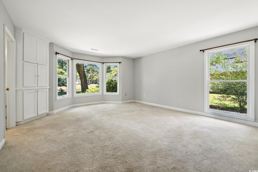 PRICE REDUCED !!! *Luxury Living on the Links* with an elegant - photo 19