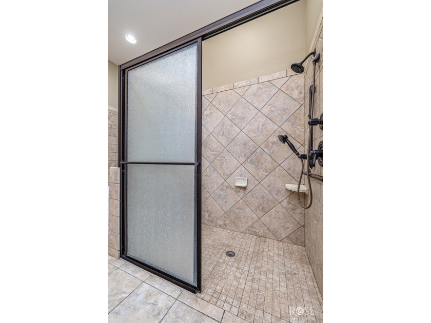 Welcome to 5533 Club Park Way in San Angelo's desirable Bentwood - photo 20