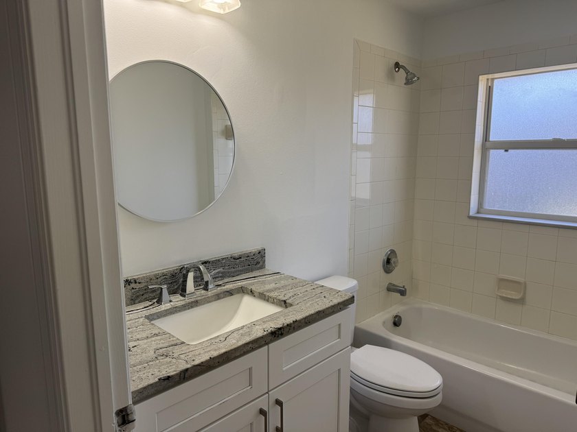 This is a perfect location for a commuter or a family that wants - photo 27