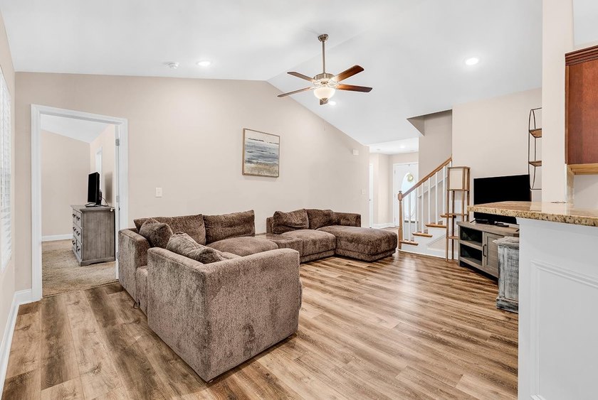 Come and see this beautiful home now available in Clear Pond! - photo 6