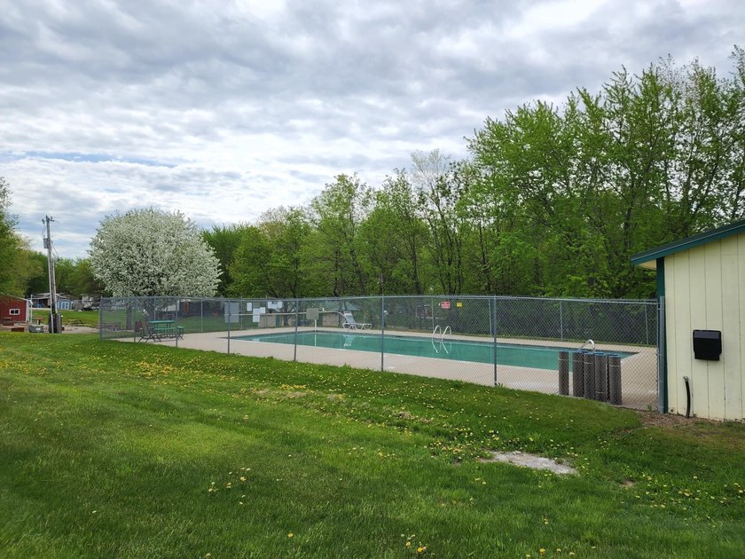 Welcoming, spacious lot near the pool and primary bath house at - photo 19