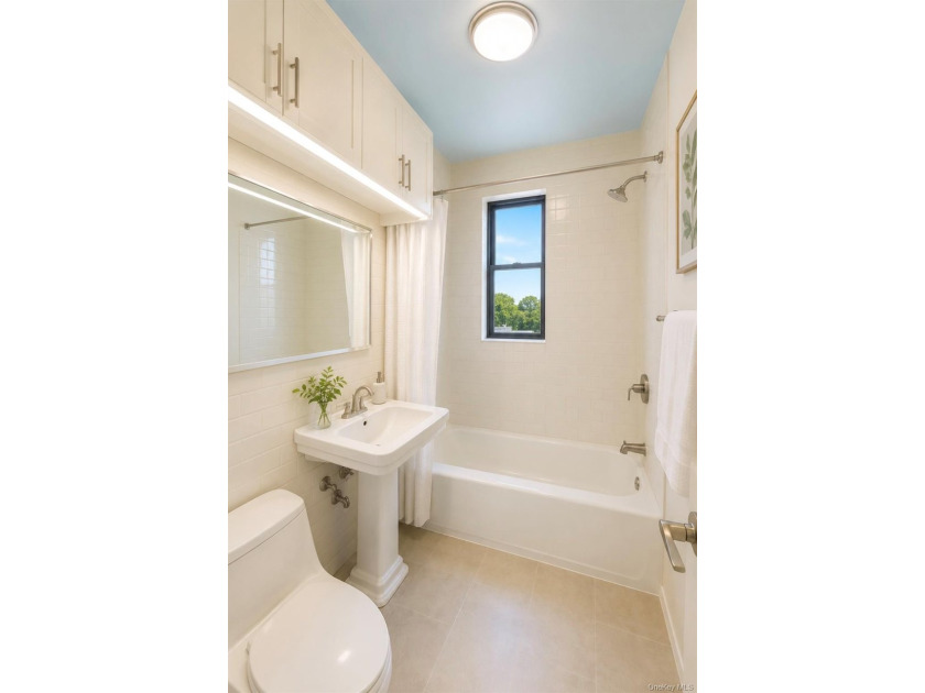 Welcome to this wonderful Junior 4 home that offers 2 bedrooms - photo 8