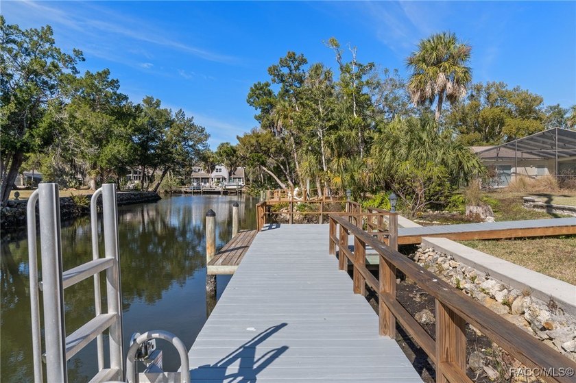 Tucked within the highly sought-after Riverhaven Village - photo 42