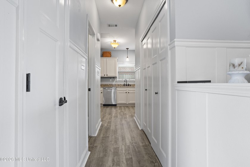Welcome home to this beautifully appointed 4-bedroom, 3.5-bath - photo 15