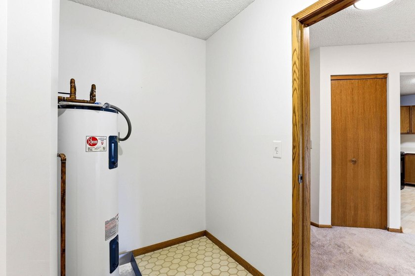 Immaculate and move in ready, unit #303 features the bonus of a - photo 20