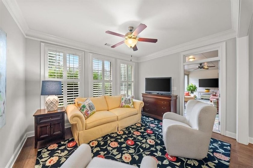 Welcome home to Soleil Laurel Canyon! Enjoy breathtaking views - photo 22