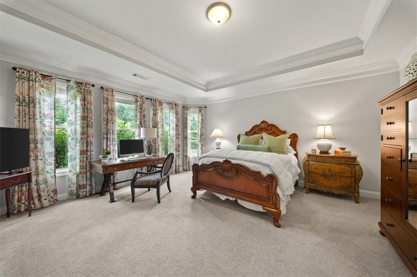 Welcome home to Soleil Laurel Canyon! Enjoy breathtaking views - photo 26