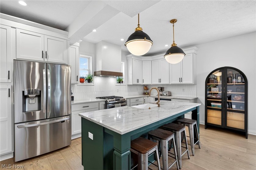 RARE NEWLY BUILT (2020) CUSTOM COLONIAL IN THE HEART OF - photo 10