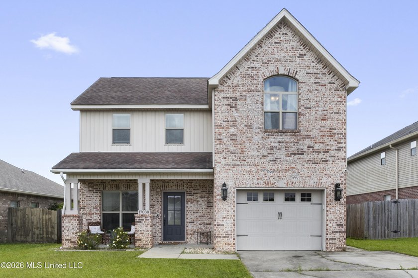 Welcome home to this beautifully appointed 4-bedroom, 3.5-bath - photo 32