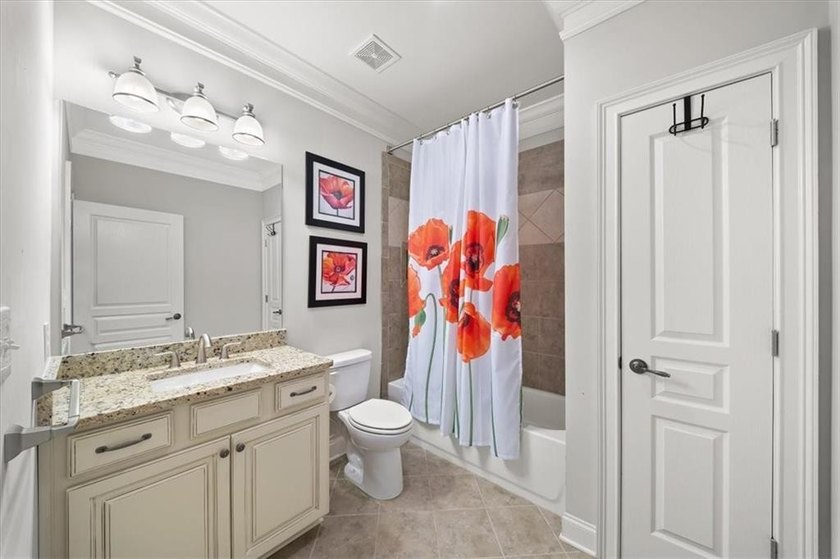 Welcome home to Soleil Laurel Canyon! Enjoy breathtaking views - photo 34