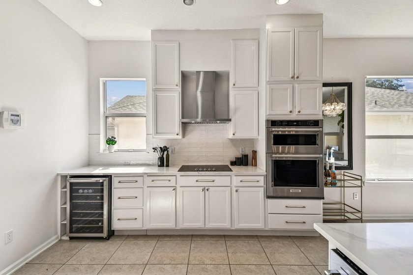 Experience the perfect blend of modern design and relaxed luxury - photo 11
