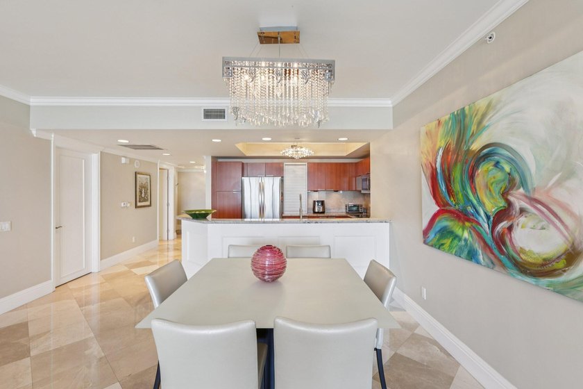 Desirable 14th-floor 3BR/3.5BA residence with expansive ocean - photo 14
