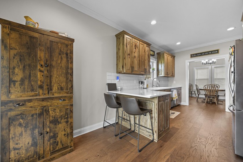 Exceptional opportunity to own a beautifully maintained - photo 15