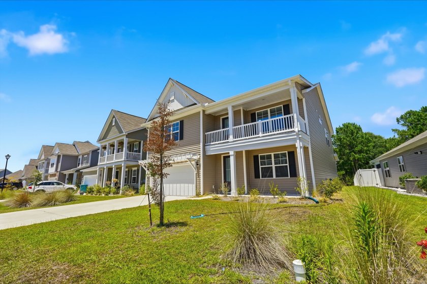 Built in 2023 and located in the popular community of The Parks - photo 3