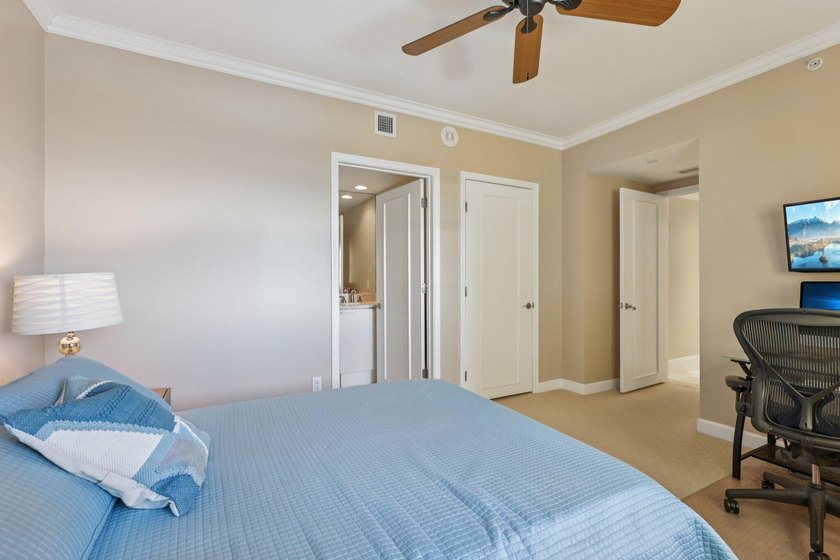 Desirable 14th-floor 3BR/3.5BA residence with expansive ocean - photo 26