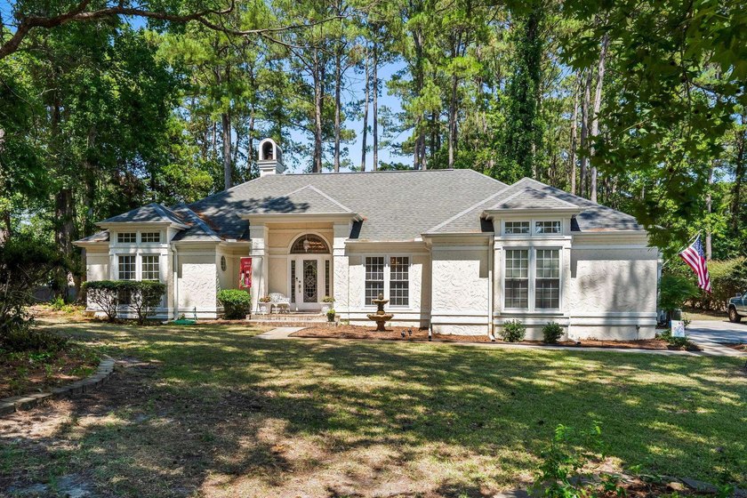 Located in the highly sought-after River Hills Golf &amp; Country - photo 2