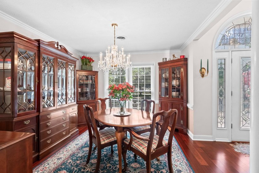 Located in the highly sought-after River Hills Golf &amp; Country - photo 8