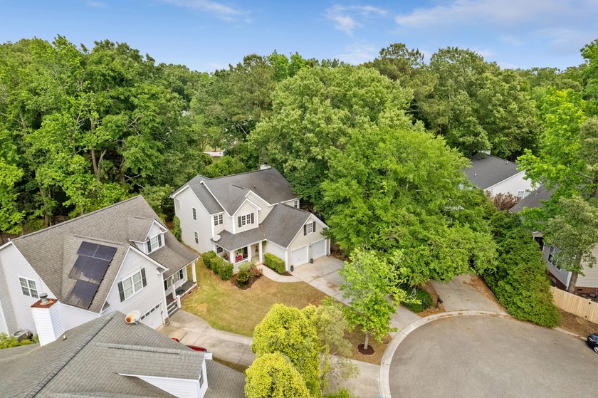 Step into refined living with this stunning 3-bedroom, 2.5-bath - photo 43