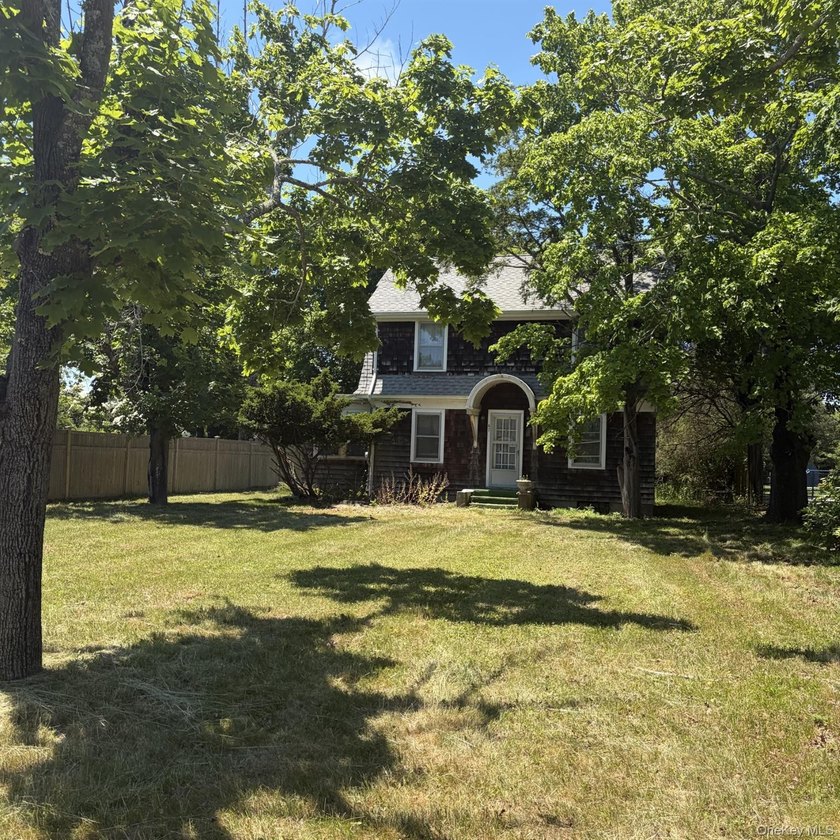 House is Being offered : AS IS* - photo 2