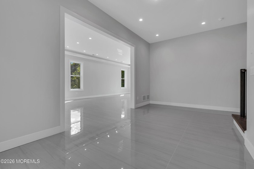 Welcome to The Baron Model. A luxurious home to be built in the - photo 5