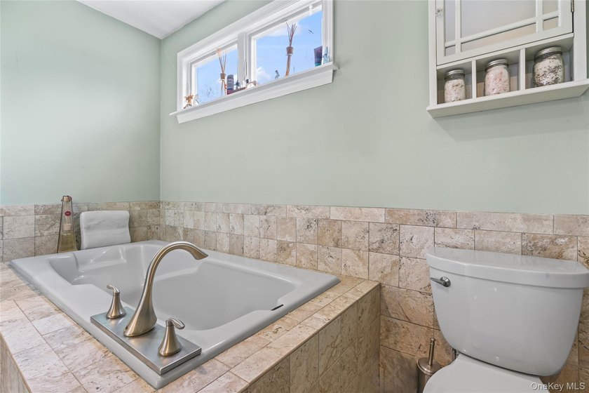 Welcome to this beautifully updated expanded ranch in the heart - photo 26